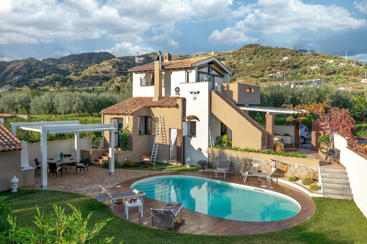 Villa Alcantara Di Charme Graniti Экстерьер фото